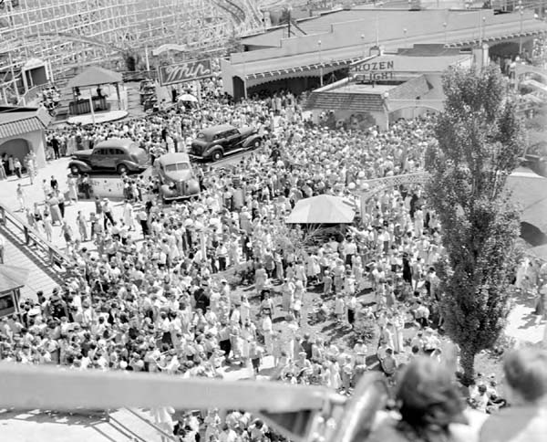 Eastwood Park - Old Photo From Wayne State University Library (newer photo)